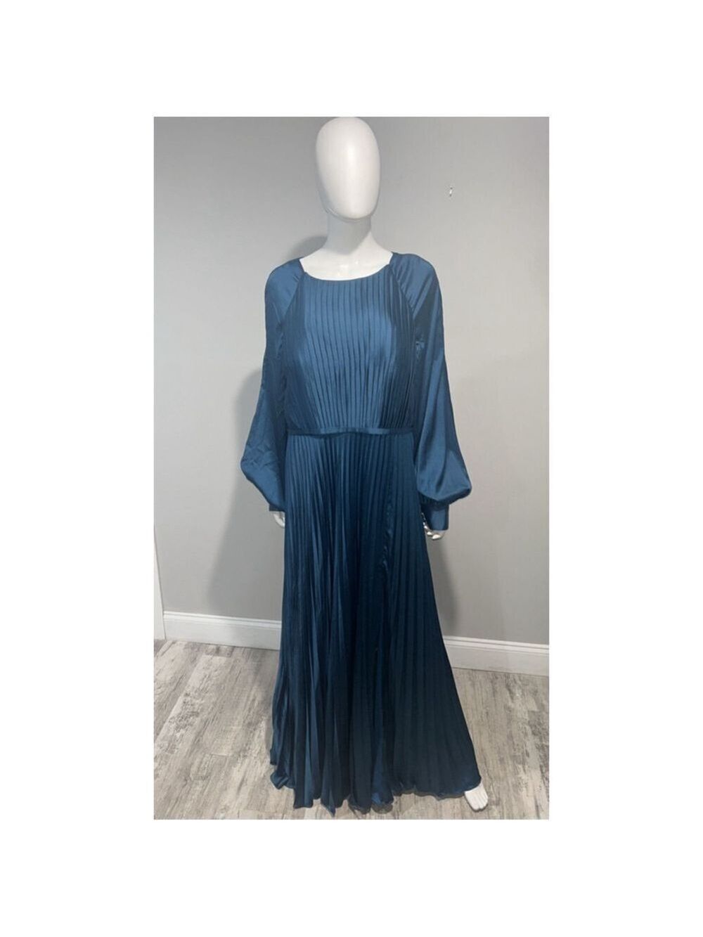Women's Mac Duggal Teal Pleated Long Sleeve Gown Size 14 - Picture 4 of 10